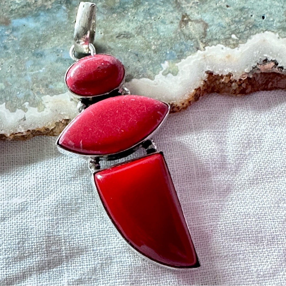 Artisan Handcrafted RED CORAL Three-Stone Silver Pendant 4330 - Picture 12 of 15
